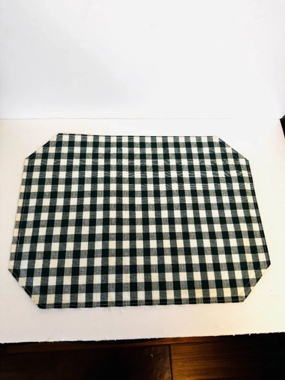 Placemats 17x12 Gingham Pattern Cloth Sturdy Green White Set 6 Octagonal Cotton